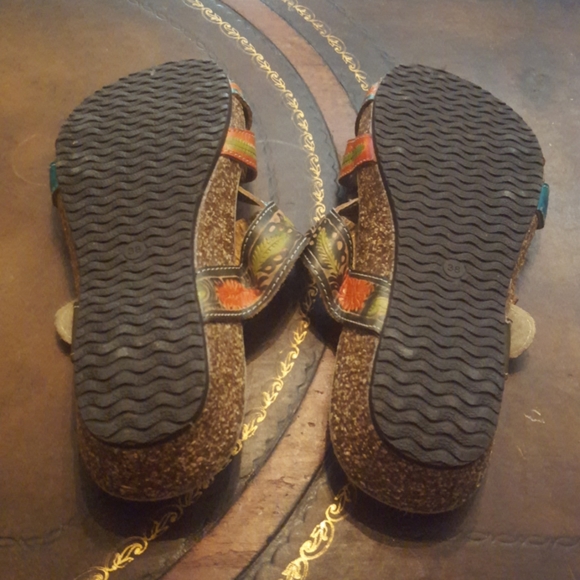 Spring Step Size 38, Olive Multi 
Floral embossed - Picture 7 of 8